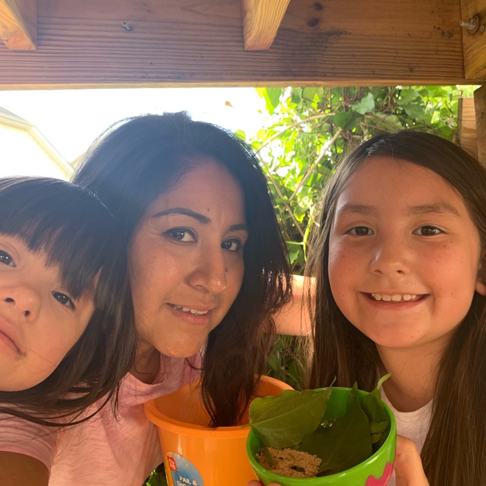 Meet your Posher, Eva